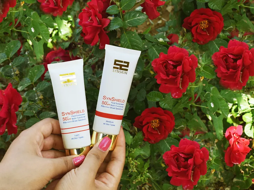 نقد و بررسی فلویید ضد آفتاب بژ روشن انواع پوست ساین شیلد ساین اسکین SPF50 حجم 50 میلی لیتر